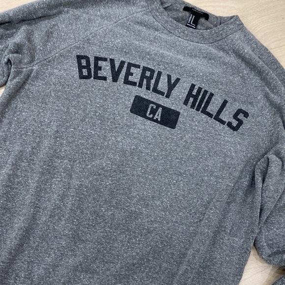 Forever 21 XXI Beverly Hills Crewneck Sweater  Medium - Picture 2 of 5